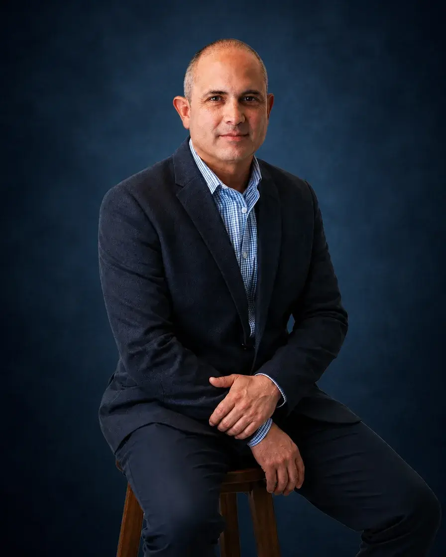 Retrato profesional de Iván Fernández Gámez